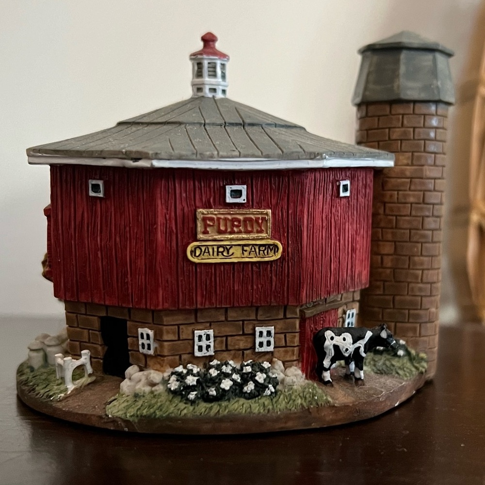 International Resources LLC AH191 Purdy Dairy Farm Miniature Model